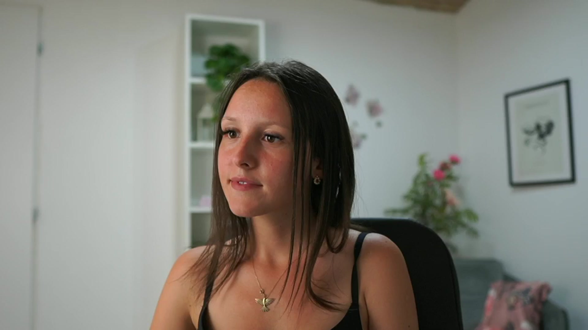 Gallery image thumbnail from Melissa__More's myfreecams stream on, 08/07/2024, 17:40 image 6 of 20