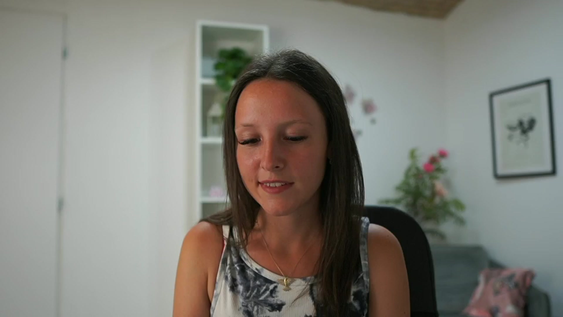 Gallery image thumbnail from Melissa__More's myfreecams stream on, 08/16/2024, 10:22 image 3 of 20