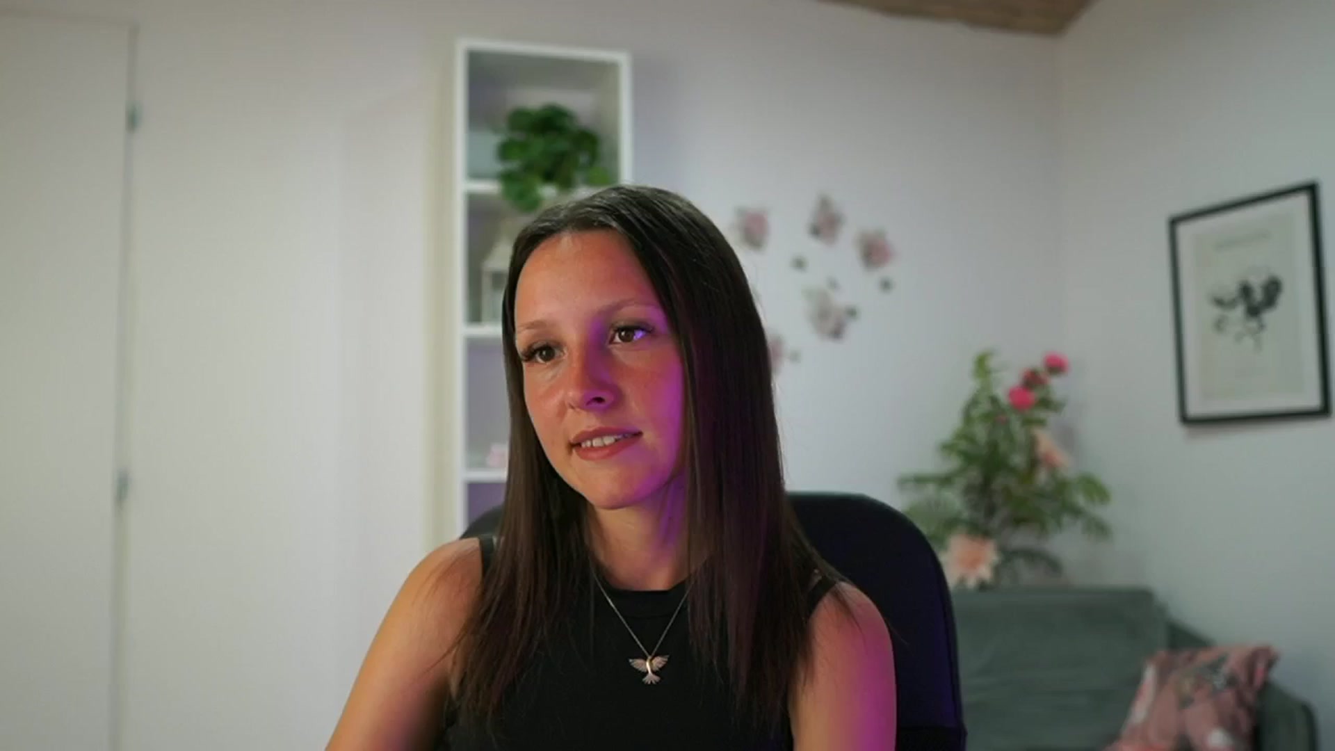 Gallery image thumbnail from Melissa__More's myfreecams stream on, 08/17/2024, 09:44 image 11 of 20