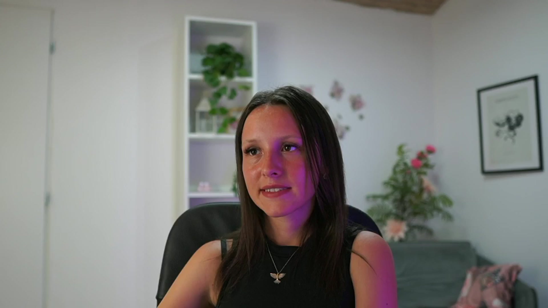 Gallery image thumbnail from Melissa__More's myfreecams stream on, 08/17/2024, 11:48 image 13 of 20