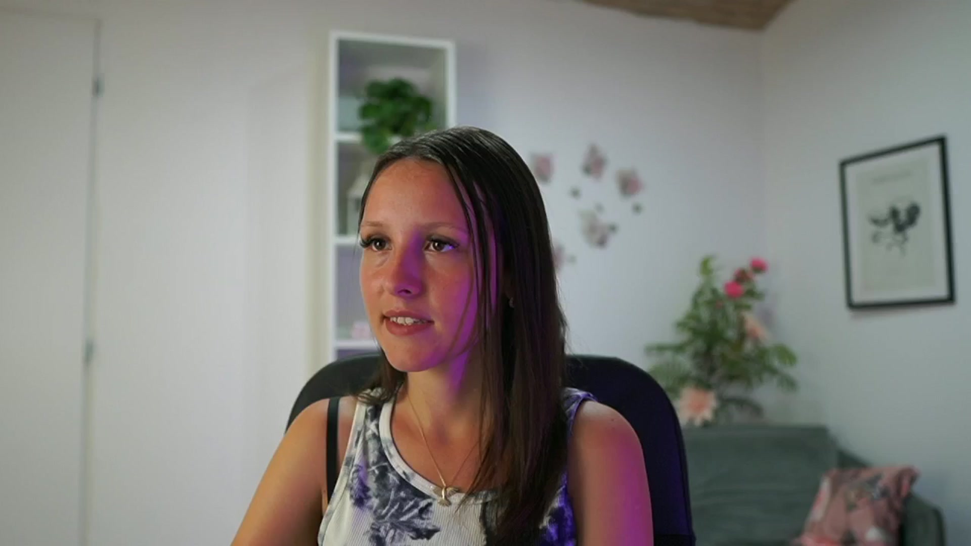 Gallery image thumbnail from Melissa__More's myfreecams stream on, 08/18/2024, 09:22 image 4 of 20