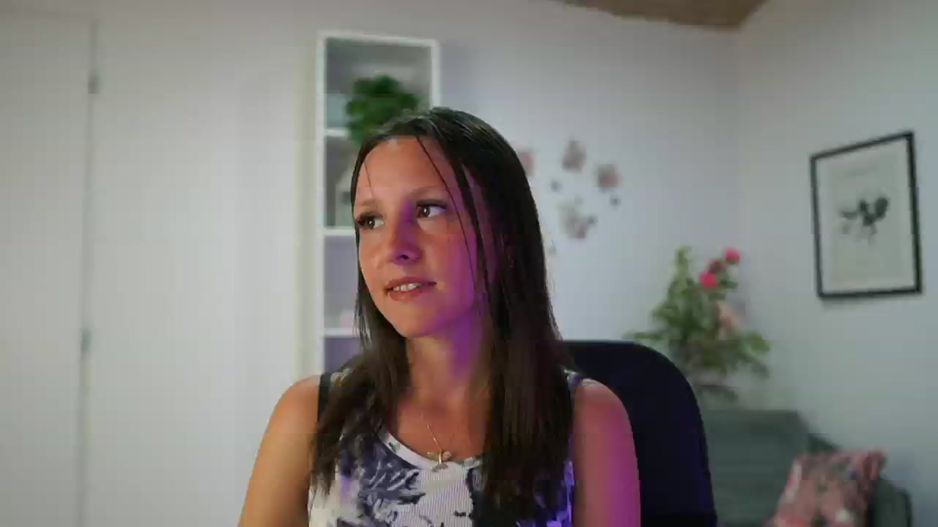 Gallery image thumbnail from Melissa__More's myfreecams stream on, 08/18/2024, 09:46 image 14 of 20
