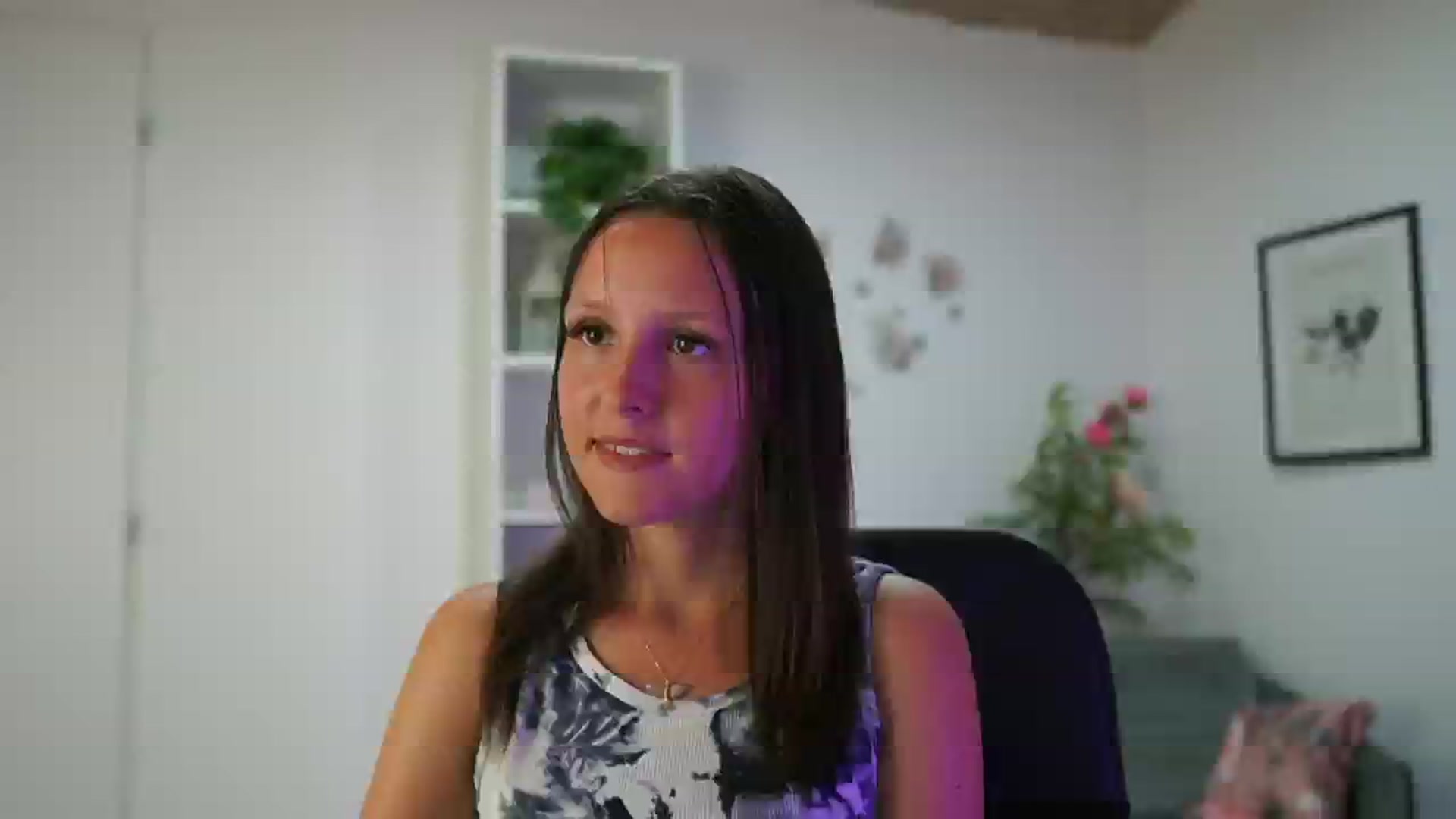 Gallery image thumbnail from Melissa__More's myfreecams stream on, 08/18/2024, 09:46 image 6 of 20