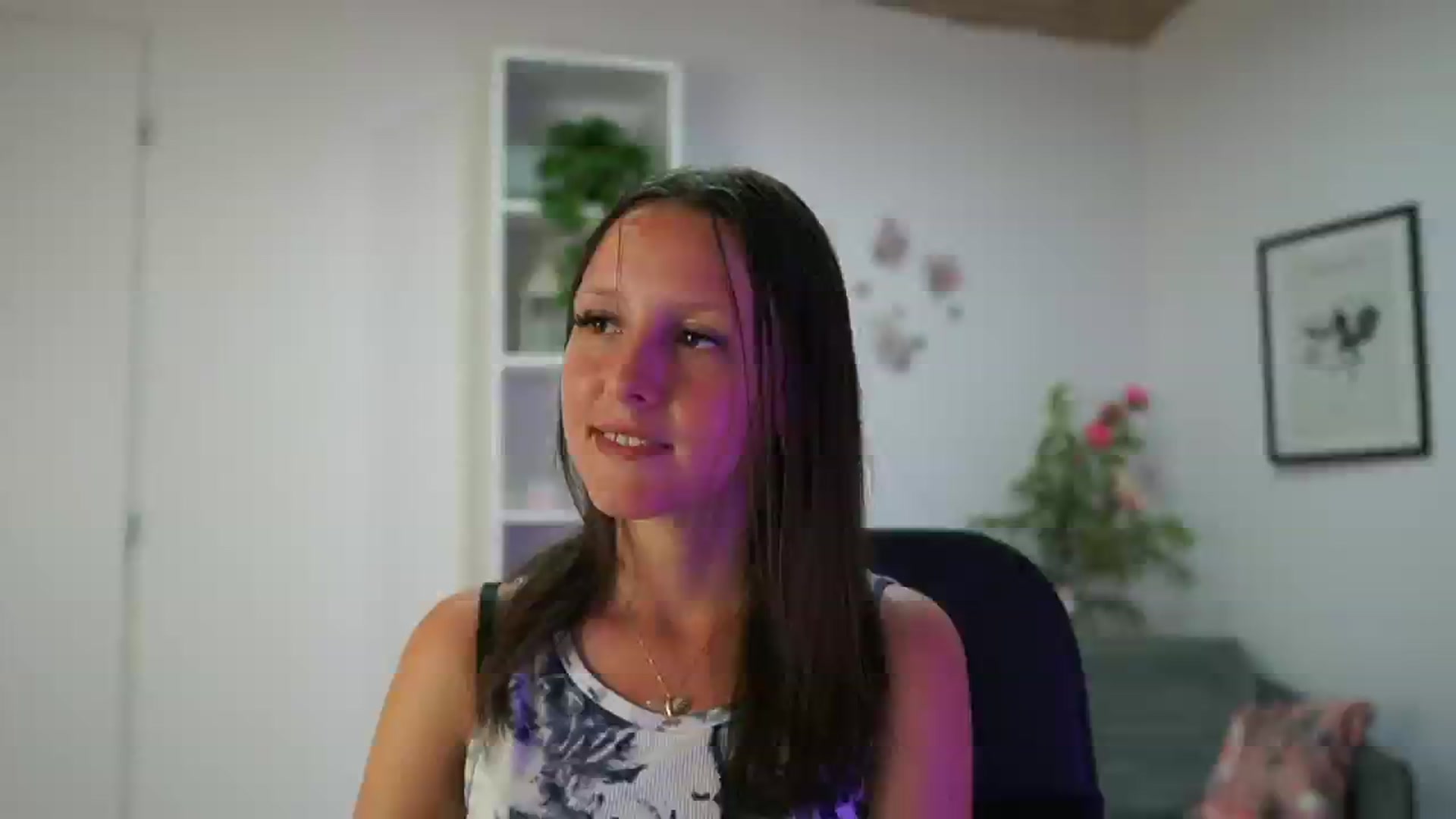 Gallery image thumbnail from Melissa__More's myfreecams stream on, 08/18/2024, 09:46 image 19 of 20
