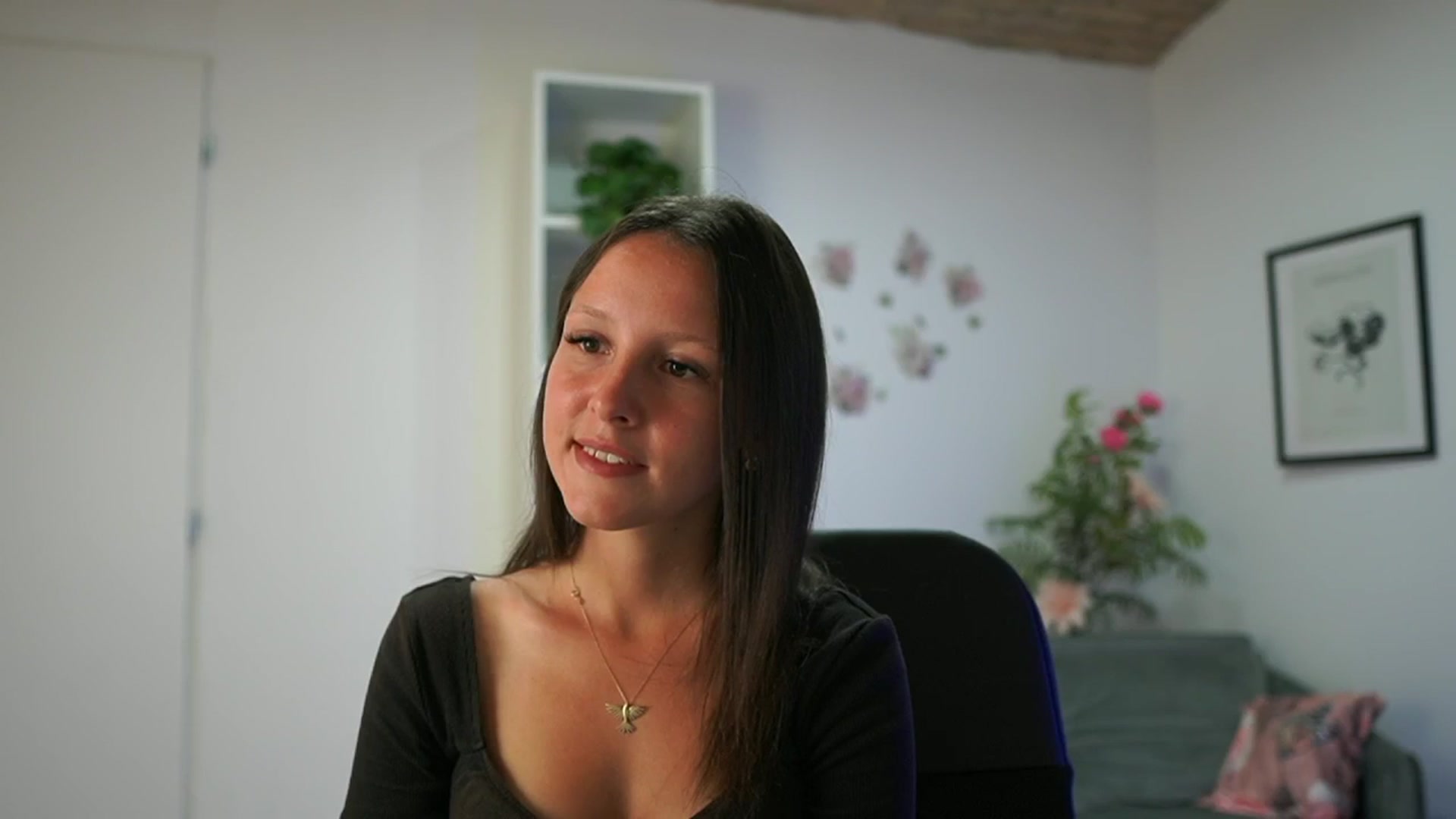Gallery image thumbnail from Melissa__More's myfreecams stream on, 08/23/2024, 10:24 image 8 of 20