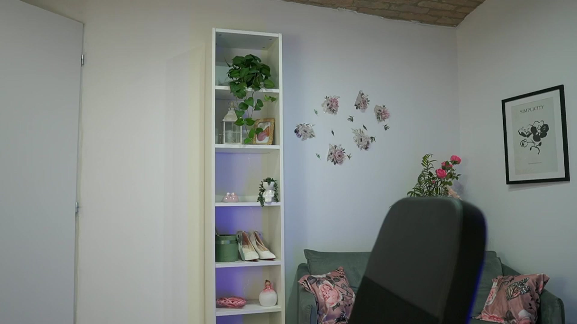 Gallery image thumbnail from Melissa__More's myfreecams stream on, 08/23/2024, 12:52 image 4 of 20