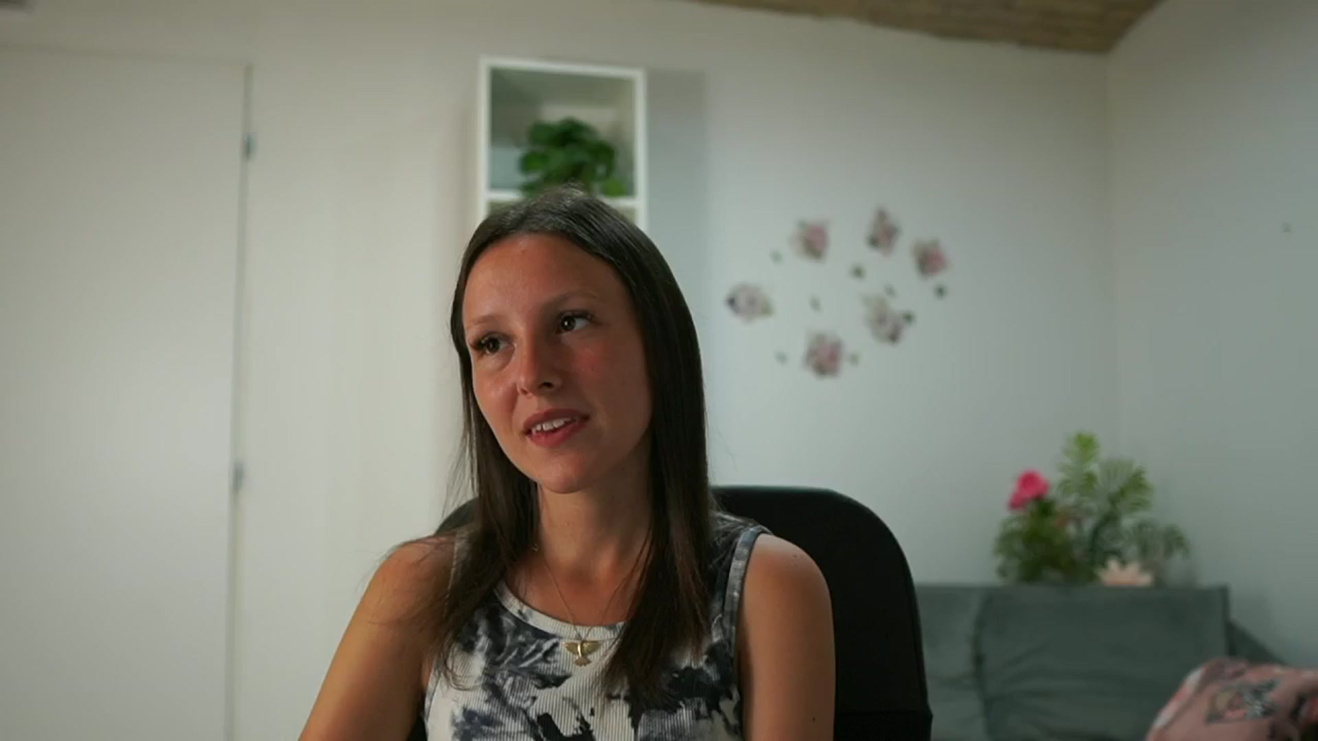 Gallery image thumbnail from Melissa__More's myfreecams stream on, 08/27/2024, 07:47 image 7 of 20