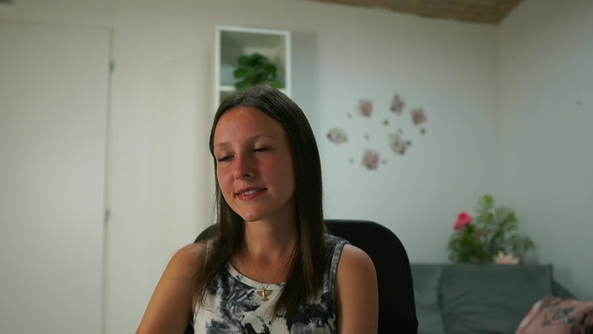 Gallery image thumbnail from Melissa__More's myfreecams stream on, 08/27/2024, 07:47 image 11 of 20