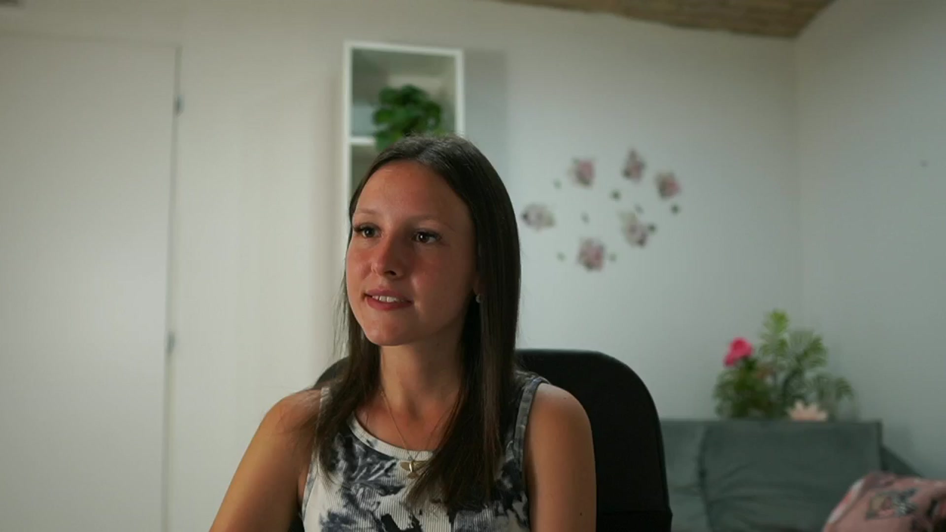 Gallery image thumbnail from Melissa__More's myfreecams stream on, 08/27/2024, 07:47 image 8 of 20