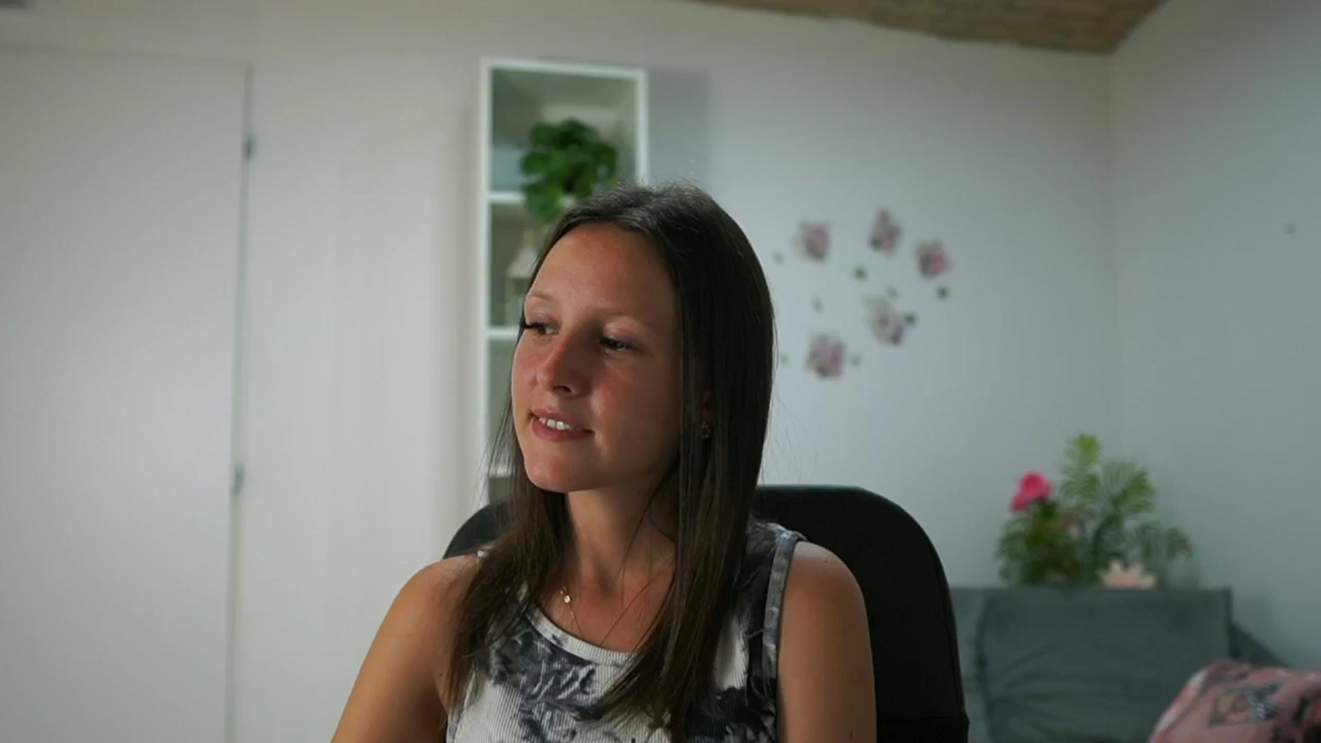 Gallery image thumbnail from Melissa__More's myfreecams stream on, 08/27/2024, 10:15 image 3 of 20