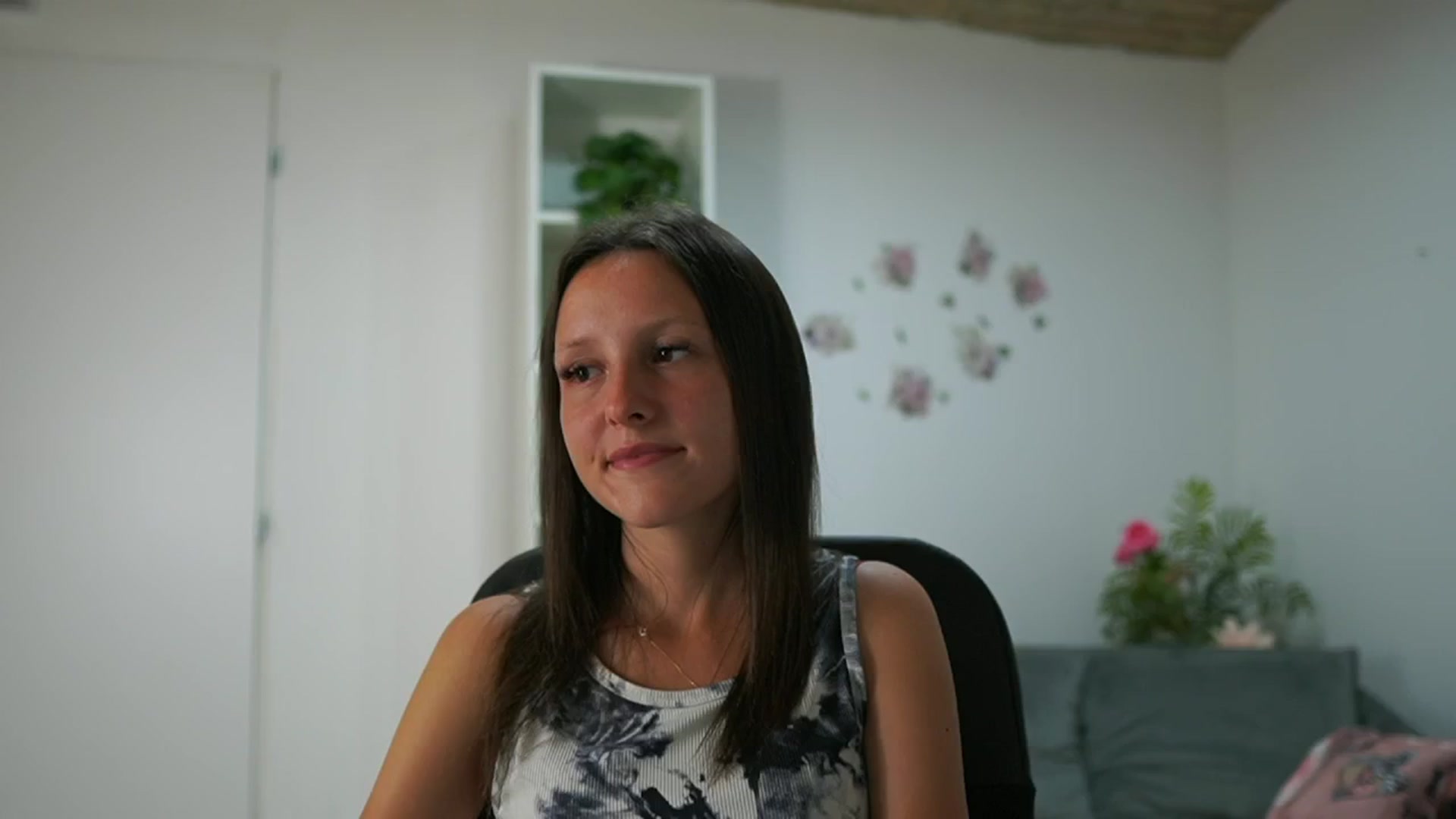Gallery image thumbnail from Melissa__More's myfreecams stream on, 08/27/2024, 10:15 image 10 of 20