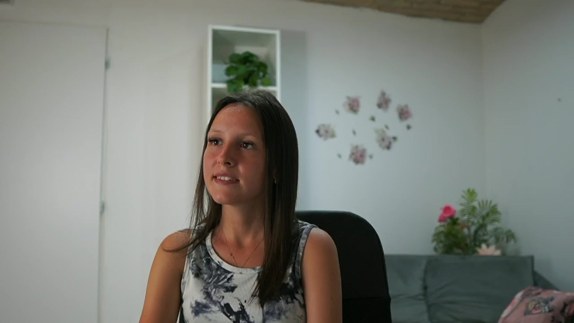 Gallery image thumbnail from Melissa__More's myfreecams stream on, 08/27/2024, 14:37 image 9 of 20