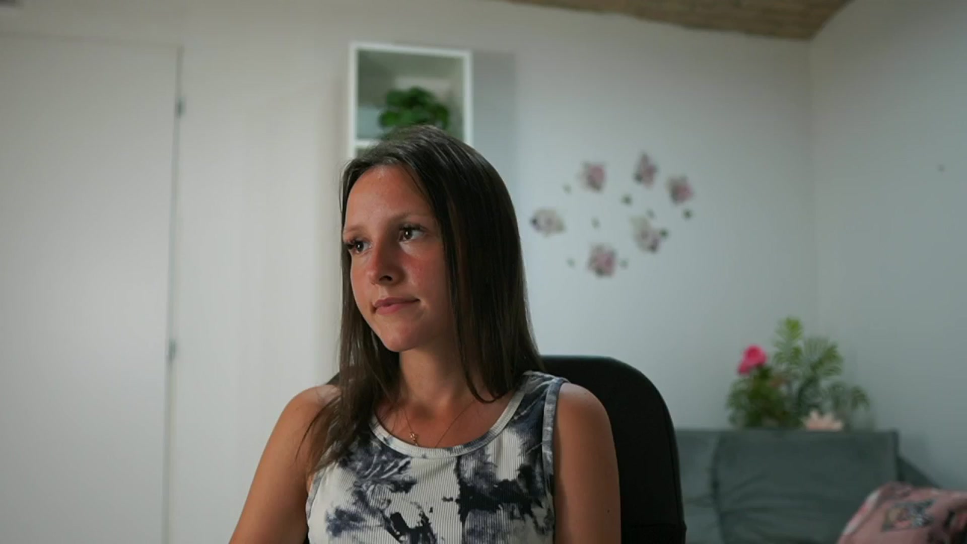 Gallery image thumbnail from Melissa__More's myfreecams stream on, 08/27/2024, 14:37 image 16 of 20