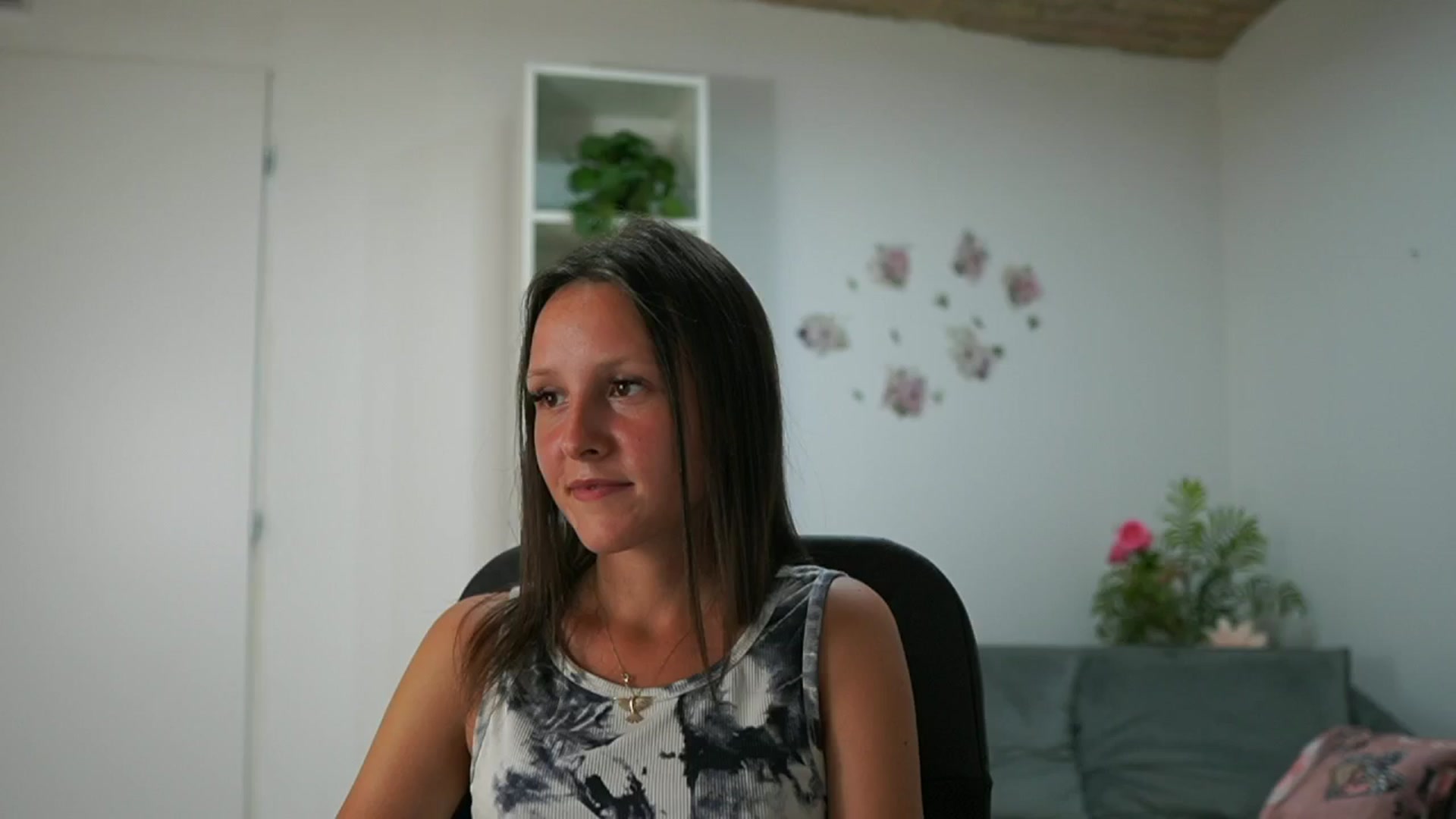 Gallery image thumbnail from Melissa__More's myfreecams stream on, 08/27/2024, 17:05 image 17 of 20