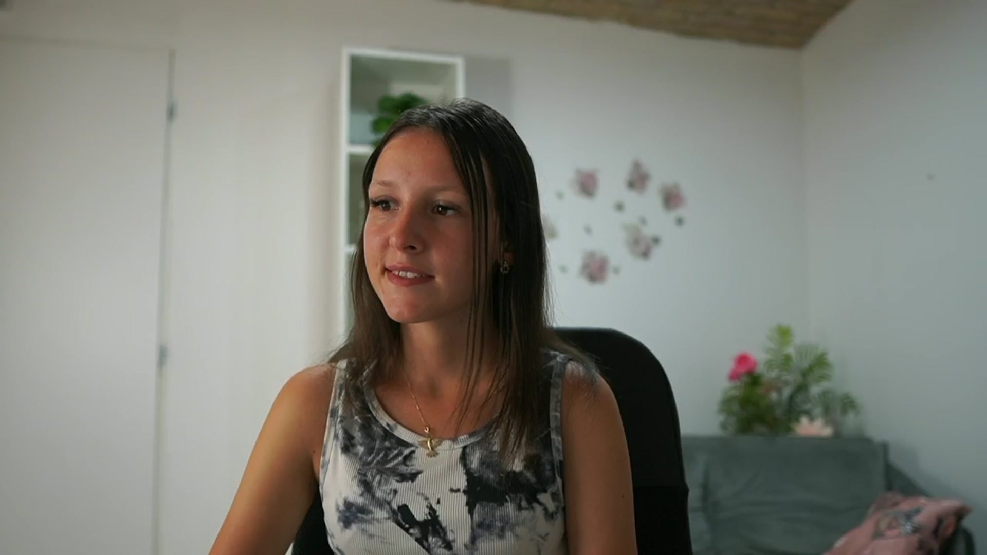 Gallery image thumbnail from Melissa__More's myfreecams stream on, 08/30/2024, 08:59 image 12 of 20