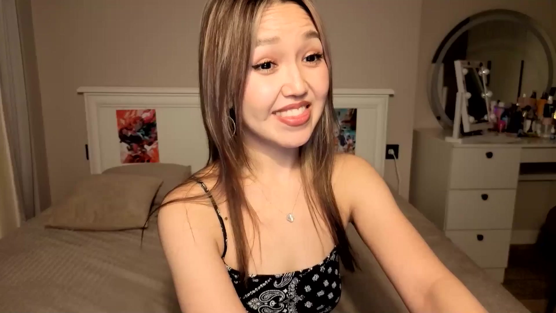 Gallery image thumbnail from Mellifluous_'s myfreecams stream on, 10/28/2025, 07:37 image 19 of 20
