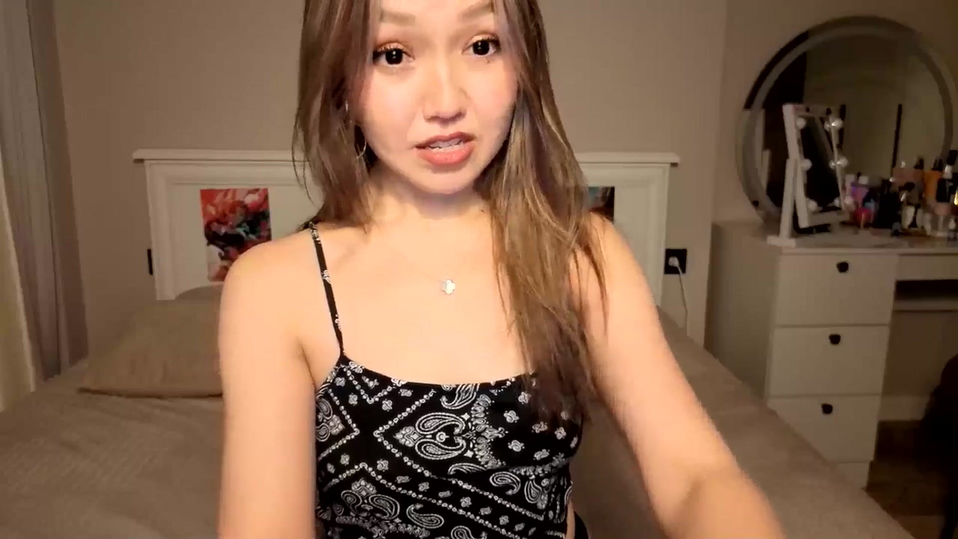 Gallery image thumbnail from Mellifluous_'s myfreecams stream on, 10/28/2025, 07:58 image 3 of 20