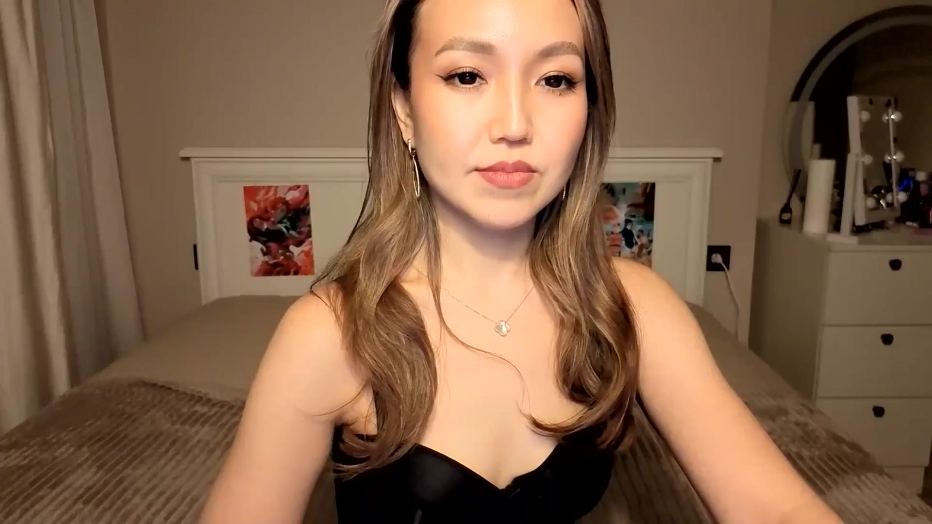 Gallery image thumbnail from Mellifluous_'s myfreecams stream on, 11/04/2025, 08:56 image 8 of 20