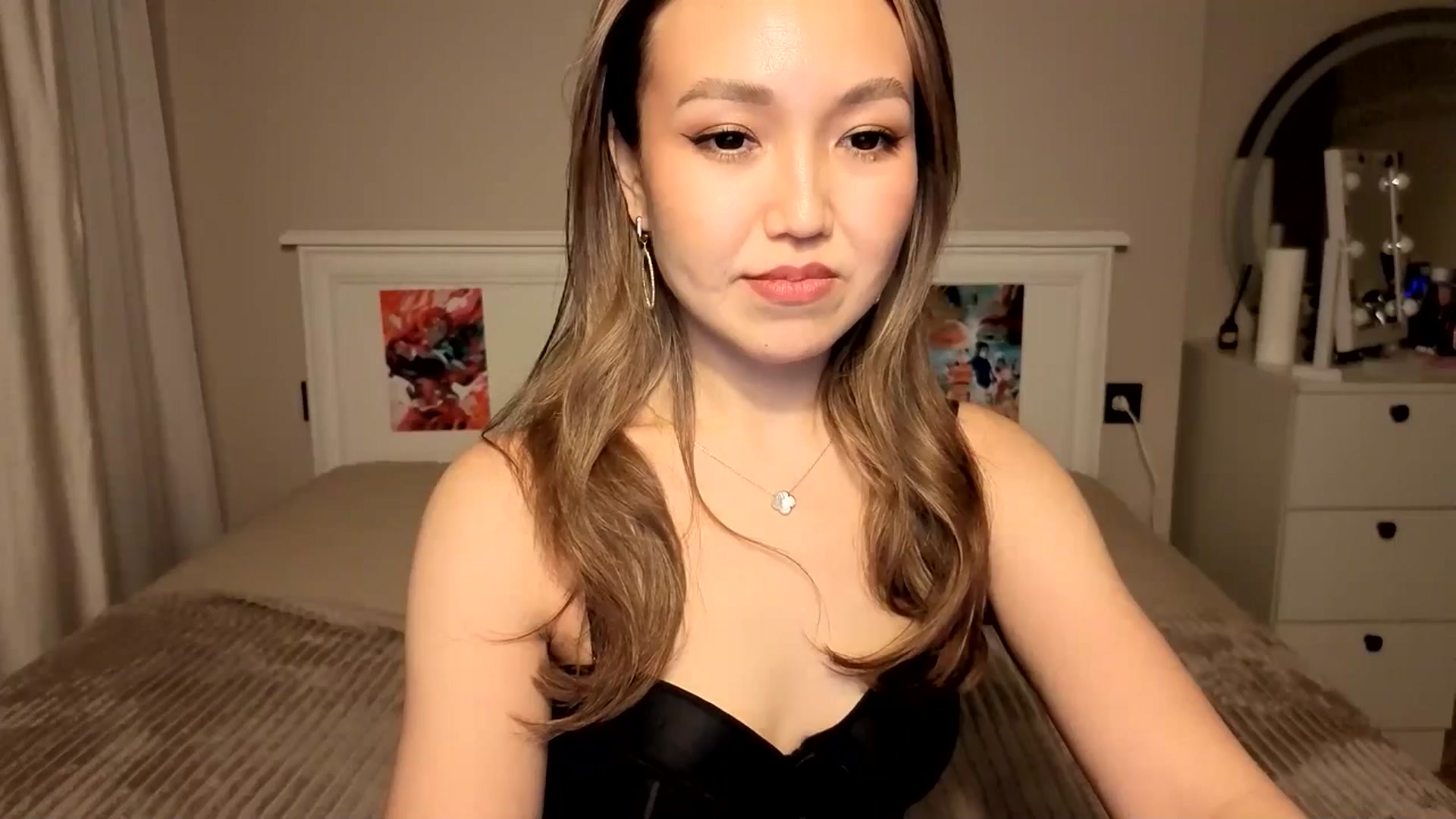 Gallery image thumbnail from Mellifluous_'s myfreecams stream on, 11/04/2025, 08:56 image 7 of 20
