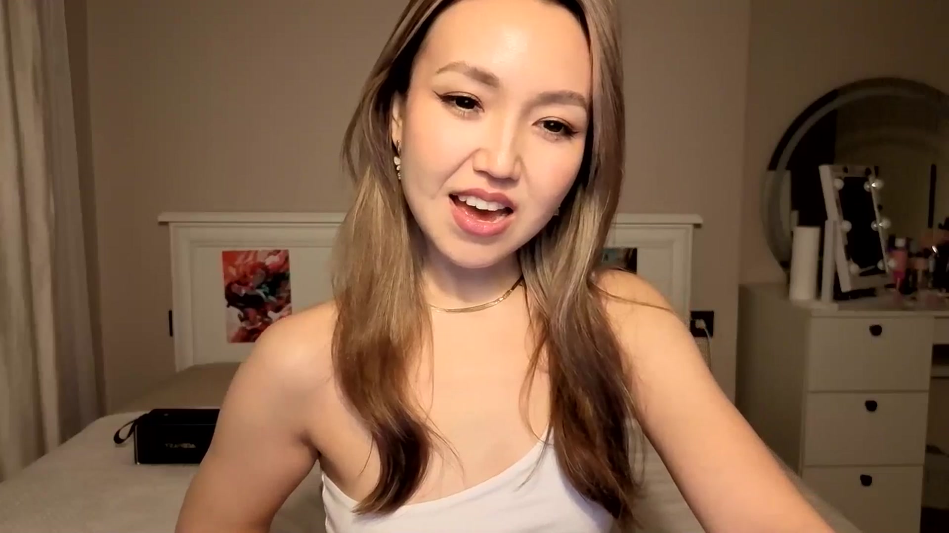 Gallery image thumbnail from Mellifluous_'s myfreecams stream on, 11/06/2025, 08:21 image 5 of 20
