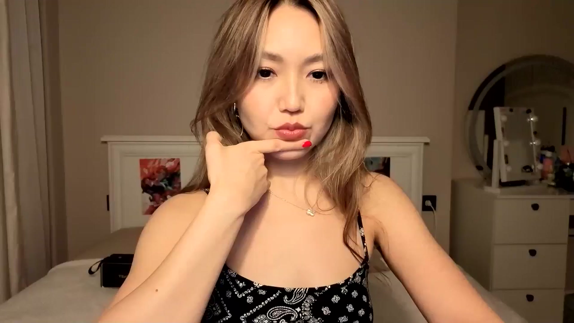 Gallery image thumbnail from Mellifluous_'s myfreecams stream on, 11/11/2025, 09:58 image 10 of 20