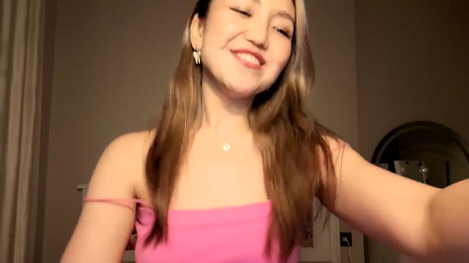 Gallery image thumbnail from Mellifluous_'s myfreecams stream on, 11/12/2025, 07:01 image 4 of 20