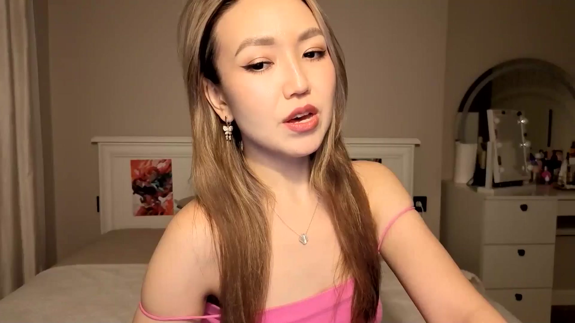 Gallery image thumbnail from Mellifluous_'s myfreecams stream on, 11/12/2025, 07:01 image 6 of 20