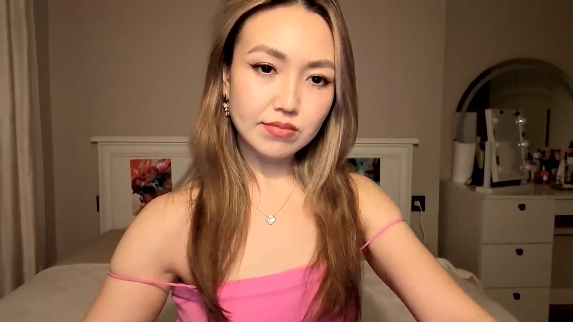 Gallery image thumbnail from Mellifluous_'s myfreecams stream on, 11/12/2025, 07:01 image 7 of 20