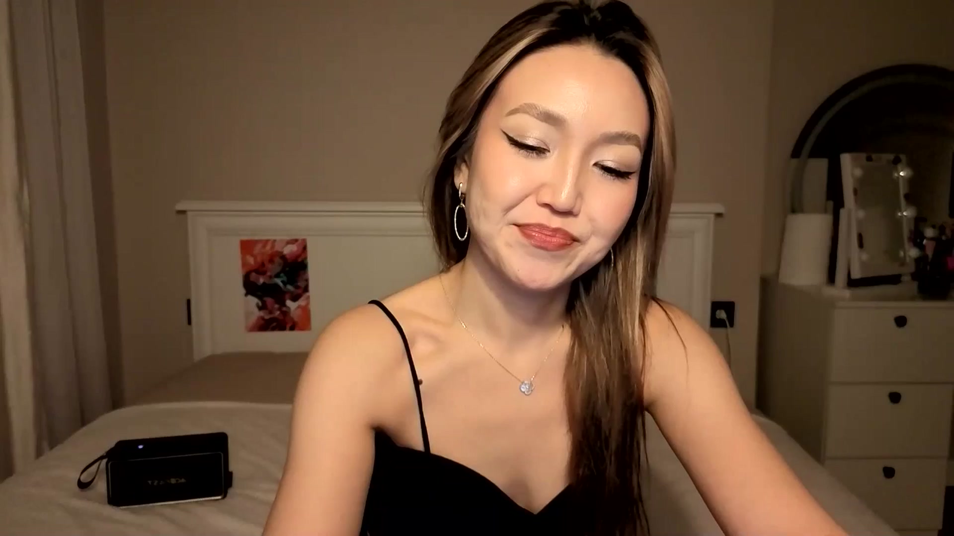 Gallery image thumbnail from Mellifluous_'s myfreecams stream on, 11/13/2025, 03:45 image 1 of 20
