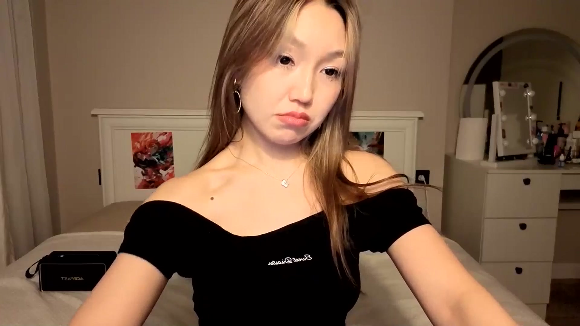 Gallery image thumbnail from Mellifluous_'s myfreecams stream on, 11/13/2025, 06:40 image 11 of 20
