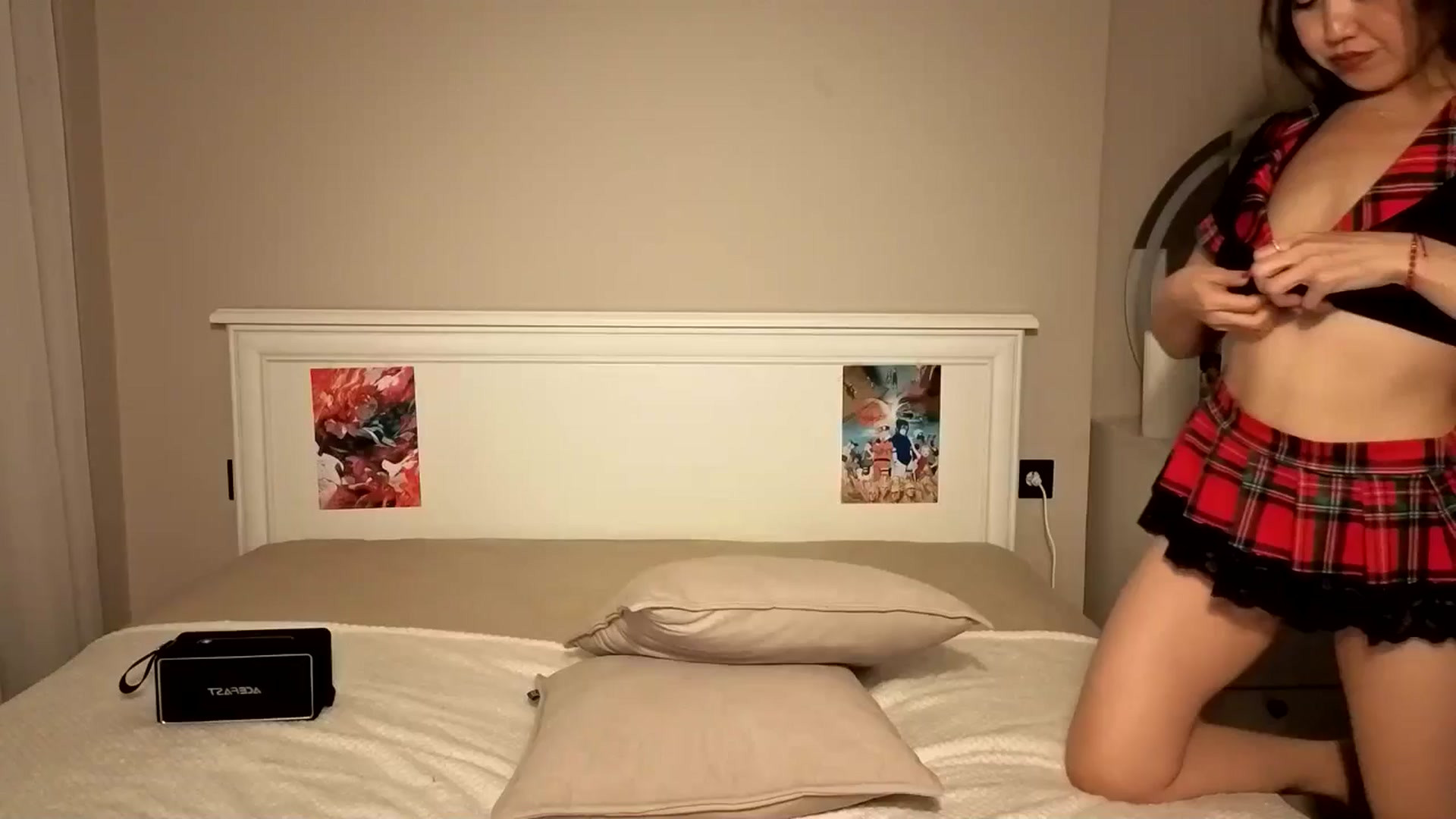 Gallery image thumbnail from Mellifluous_'s myfreecams stream on, 11/14/2025, 09:43 image 1 of 20