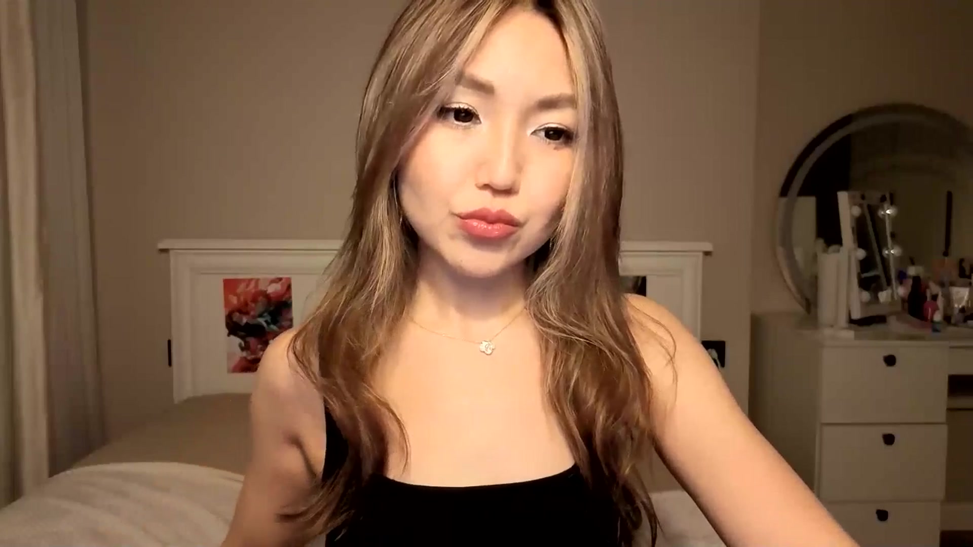 Gallery image thumbnail from Mellifluous_'s myfreecams stream on, 11/15/2025, 09:18 image 19 of 20