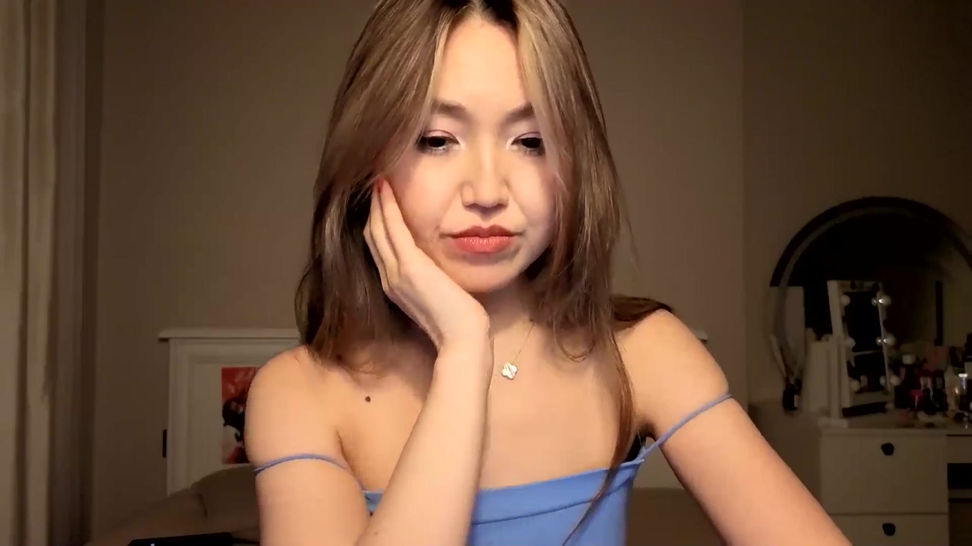 Gallery image thumbnail from Mellifluous_'s myfreecams stream on, 11/16/2025, 10:31 image 15 of 20