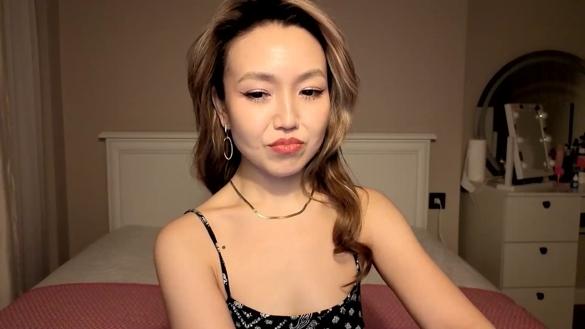 Gallery image thumbnail from Mellifluous_'s myfreecams stream on, 11/23/2025, 07:07 image 9 of 20