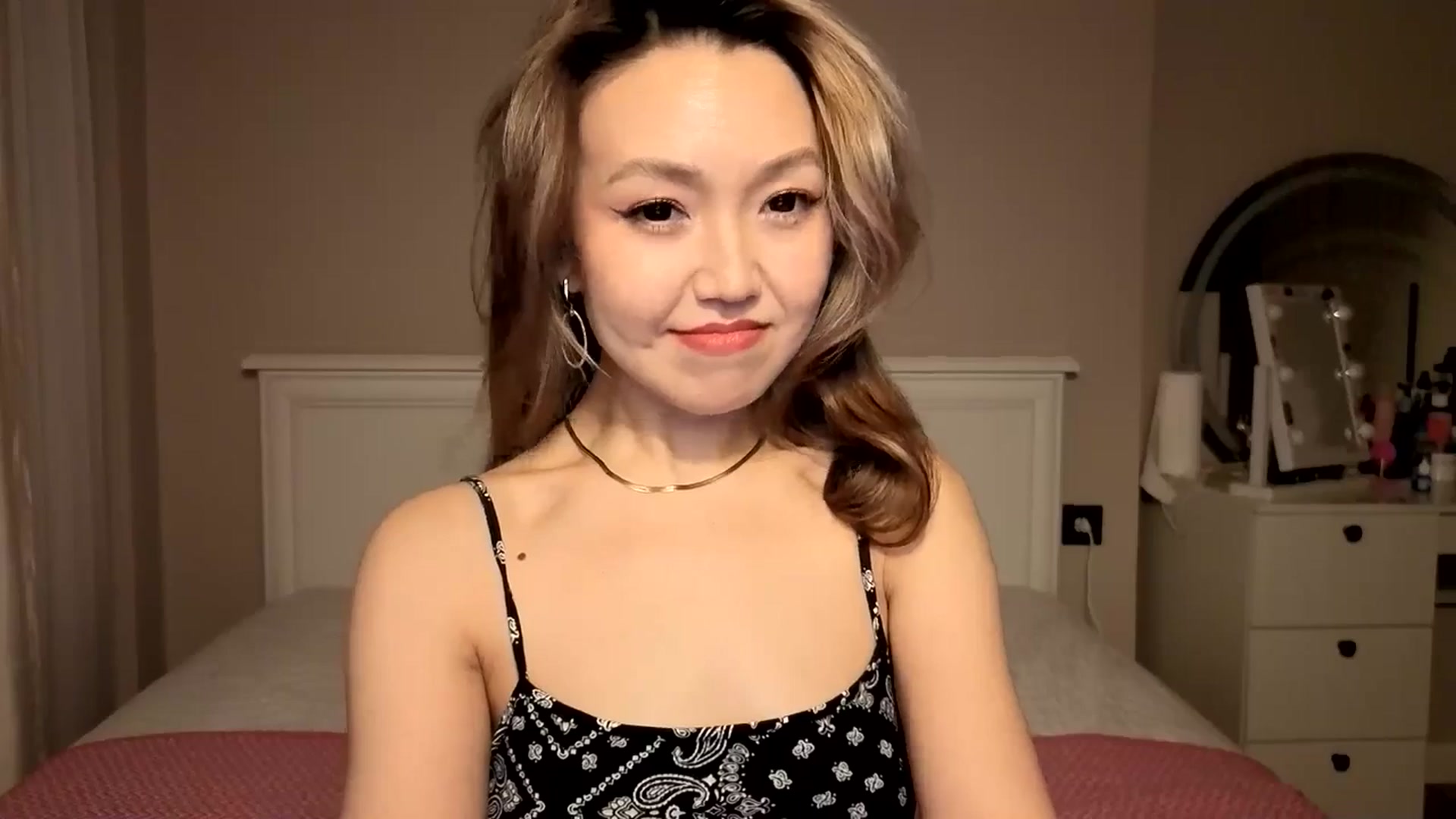 Gallery image thumbnail from Mellifluous_'s myfreecams stream on, 11/23/2025, 07:07 image 5 of 20