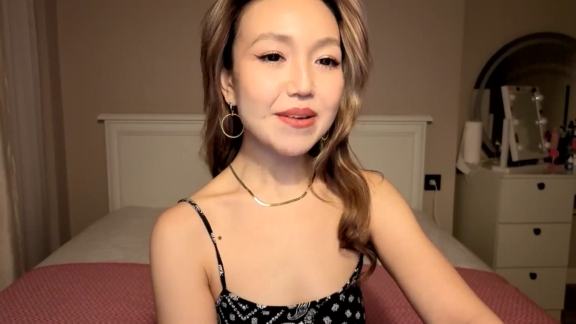 Gallery image thumbnail from Mellifluous_'s myfreecams stream on, 11/23/2025, 07:07 image 11 of 20