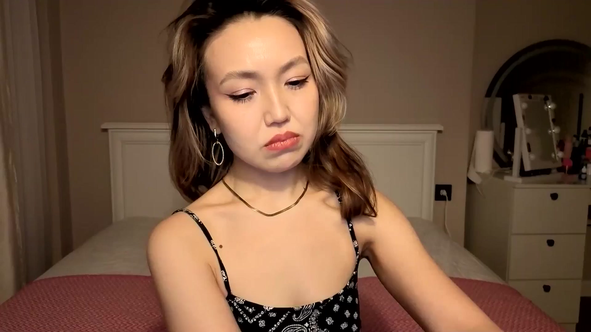 Gallery image thumbnail from Mellifluous_'s myfreecams stream on, 11/23/2025, 07:07 image 1 of 20