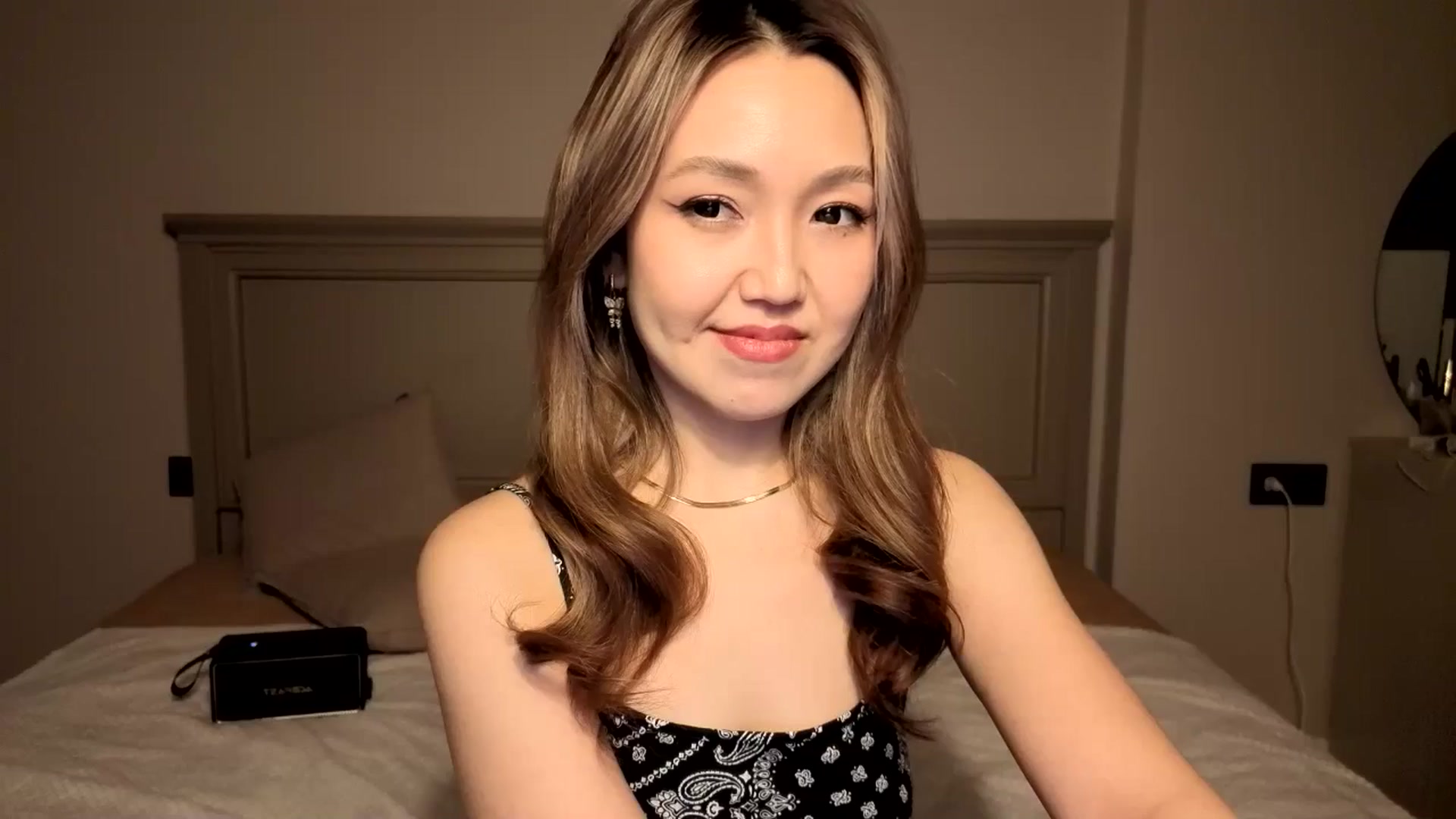 Gallery image thumbnail from Mellifluous_'s myfreecams stream on, 12/01/2025, 07:46 image 10 of 20