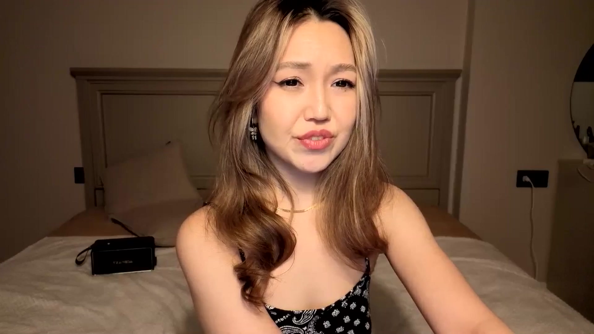Gallery image thumbnail from Mellifluous_'s myfreecams stream on, 12/01/2025, 07:46 image 6 of 20