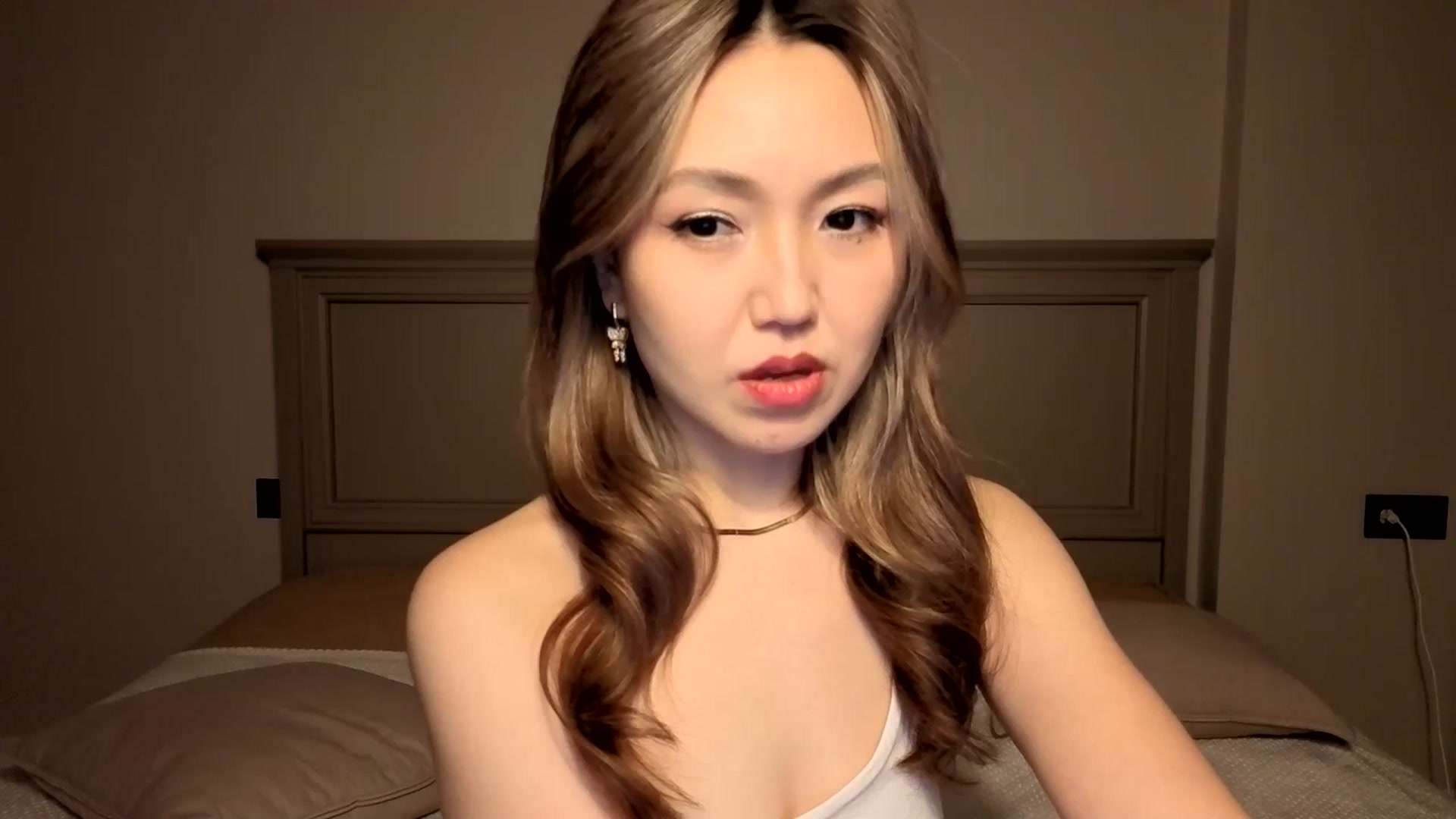 Gallery image thumbnail from Mellifluous_'s myfreecams stream on, 12/03/2025, 06:35 image 5 of 20