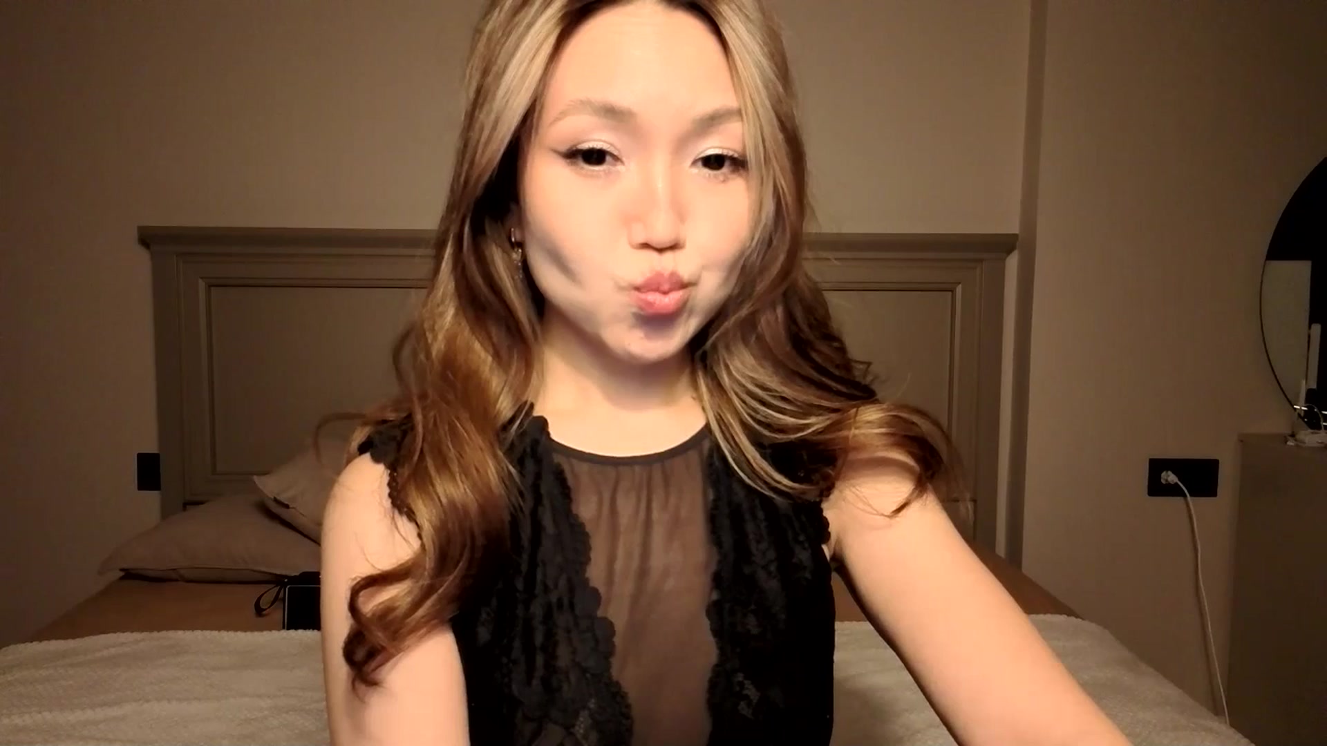 Gallery image thumbnail from Mellifluous_'s myfreecams stream on, 12/07/2025, 05:33 image 13 of 20
