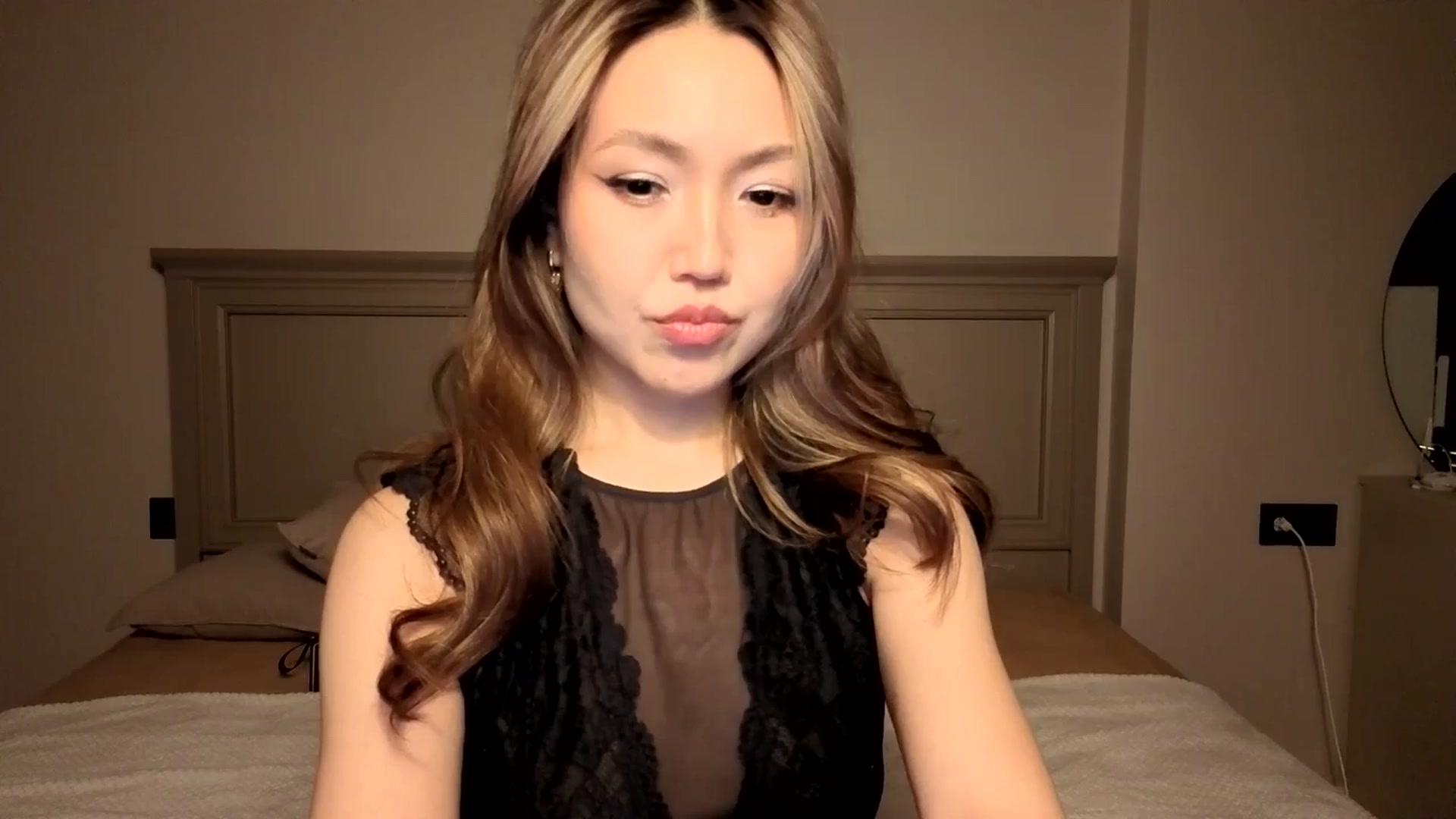 Gallery image thumbnail from Mellifluous_'s myfreecams stream on, 12/07/2025, 05:33 image 14 of 20