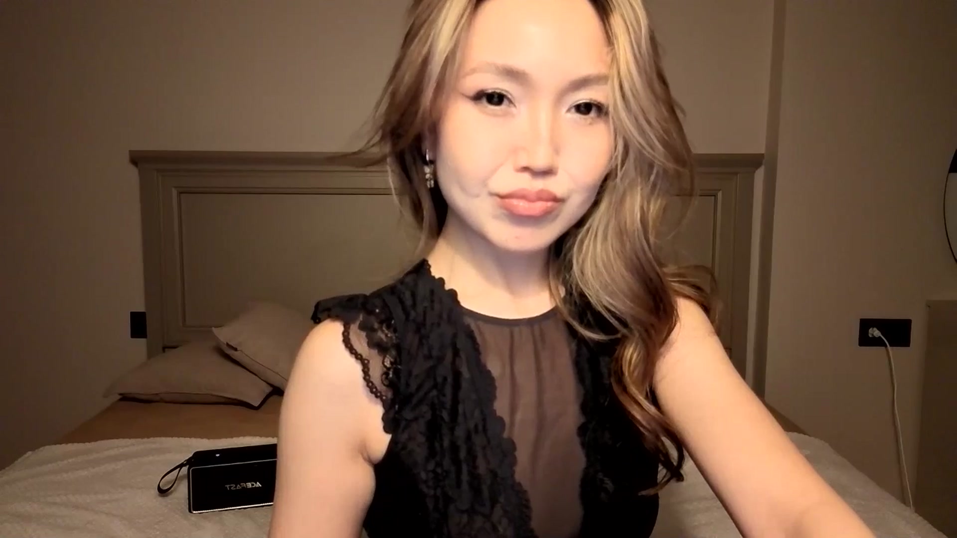 Gallery image thumbnail from Mellifluous_'s myfreecams stream on, 12/07/2025, 06:57 image 17 of 20