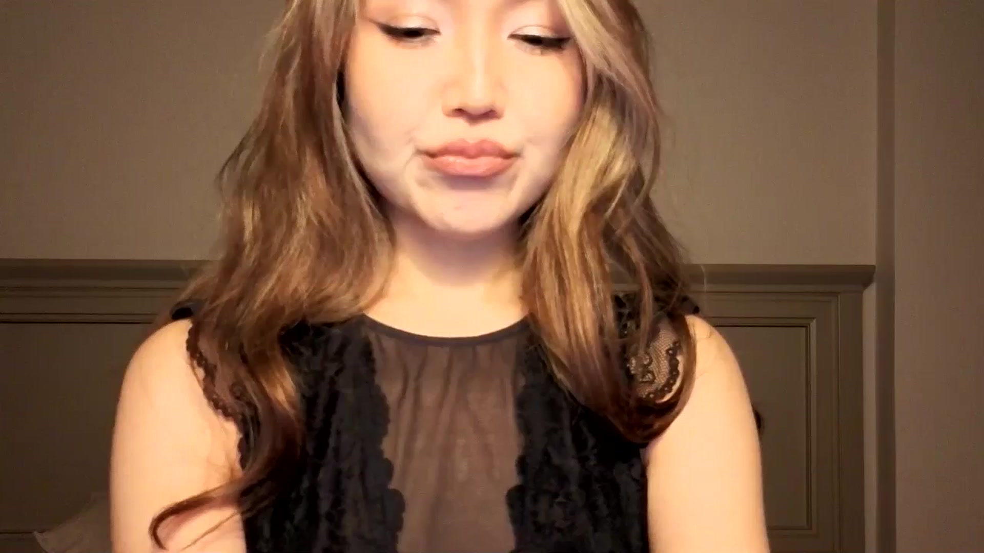 Gallery image thumbnail from Mellifluous_'s myfreecams stream on, 12/07/2025, 06:57 image 3 of 20