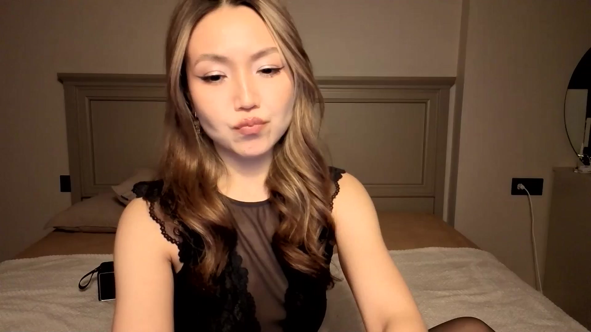 Gallery image thumbnail from Mellifluous_'s myfreecams stream on, 12/07/2025, 06:57 image 1 of 20