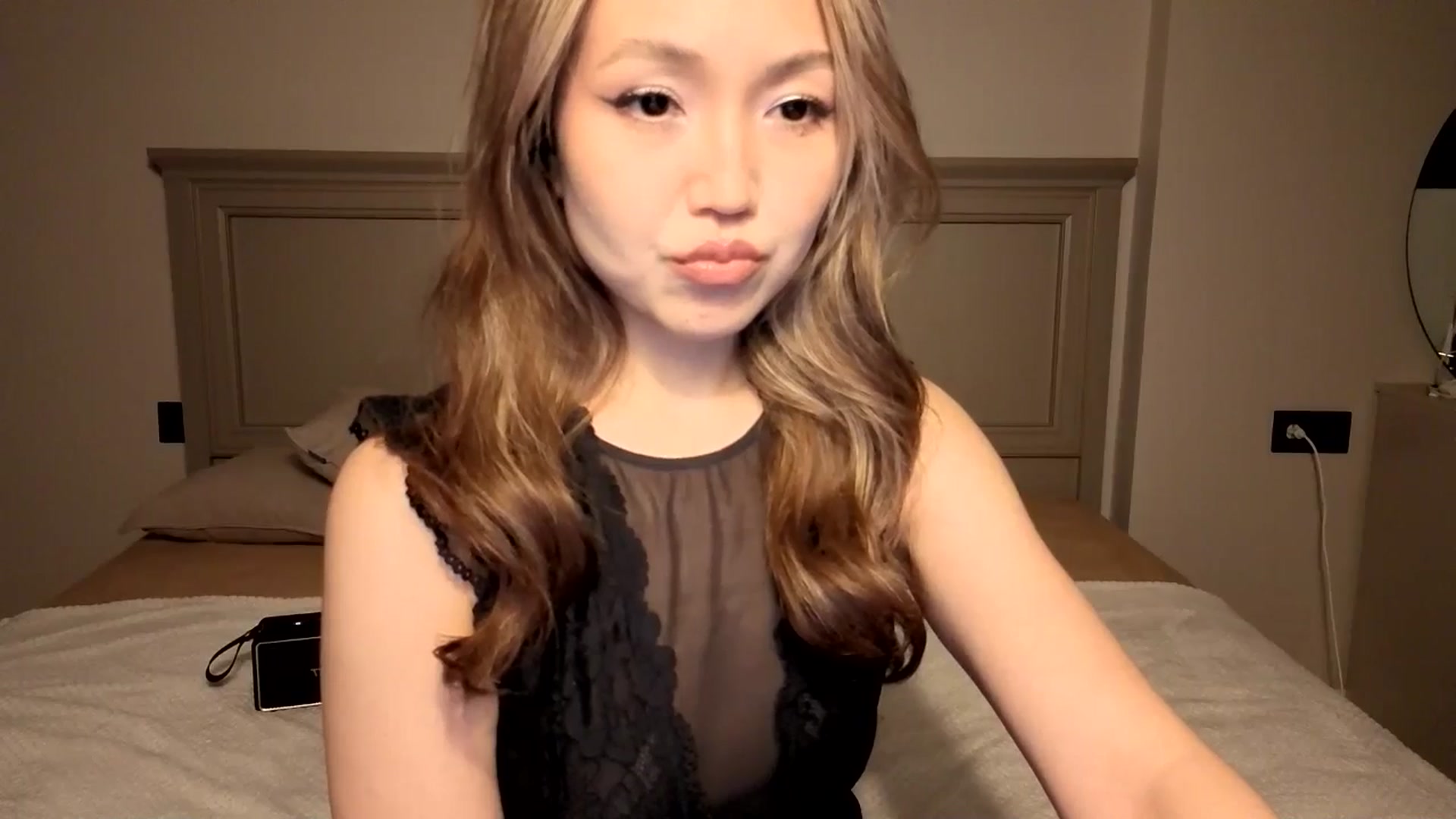 Gallery image thumbnail from Mellifluous_'s myfreecams stream on, 12/07/2025, 06:57 image 8 of 20