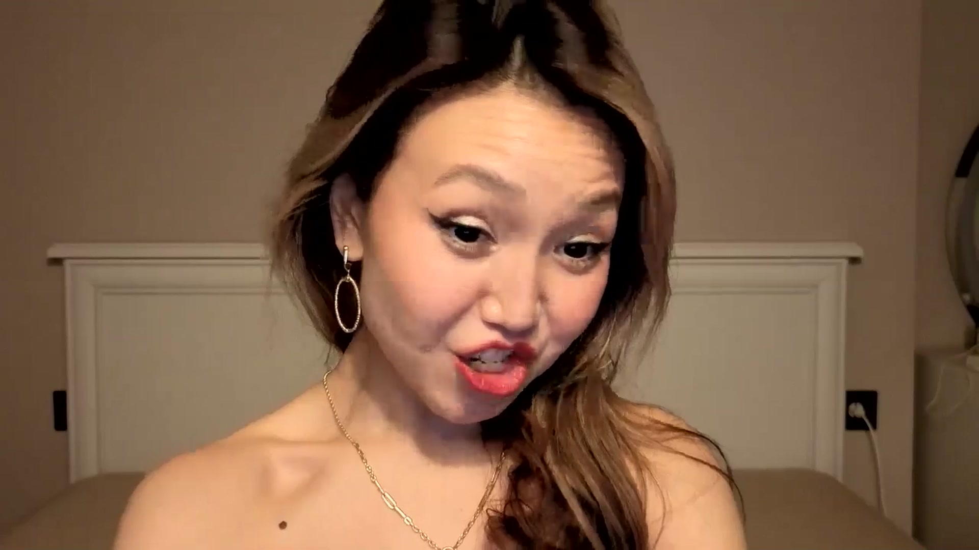 Gallery image thumbnail from Mellifluous_'s myfreecams stream on, 12/22/2025, 05:11 image 10 of 20