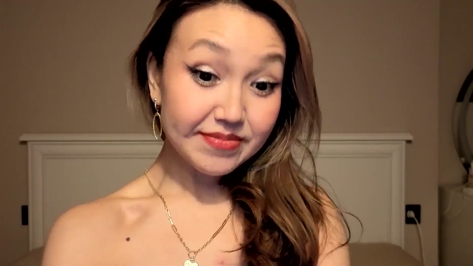 Gallery image thumbnail from Mellifluous_'s myfreecams stream on, 12/22/2025, 05:11 image 7 of 20