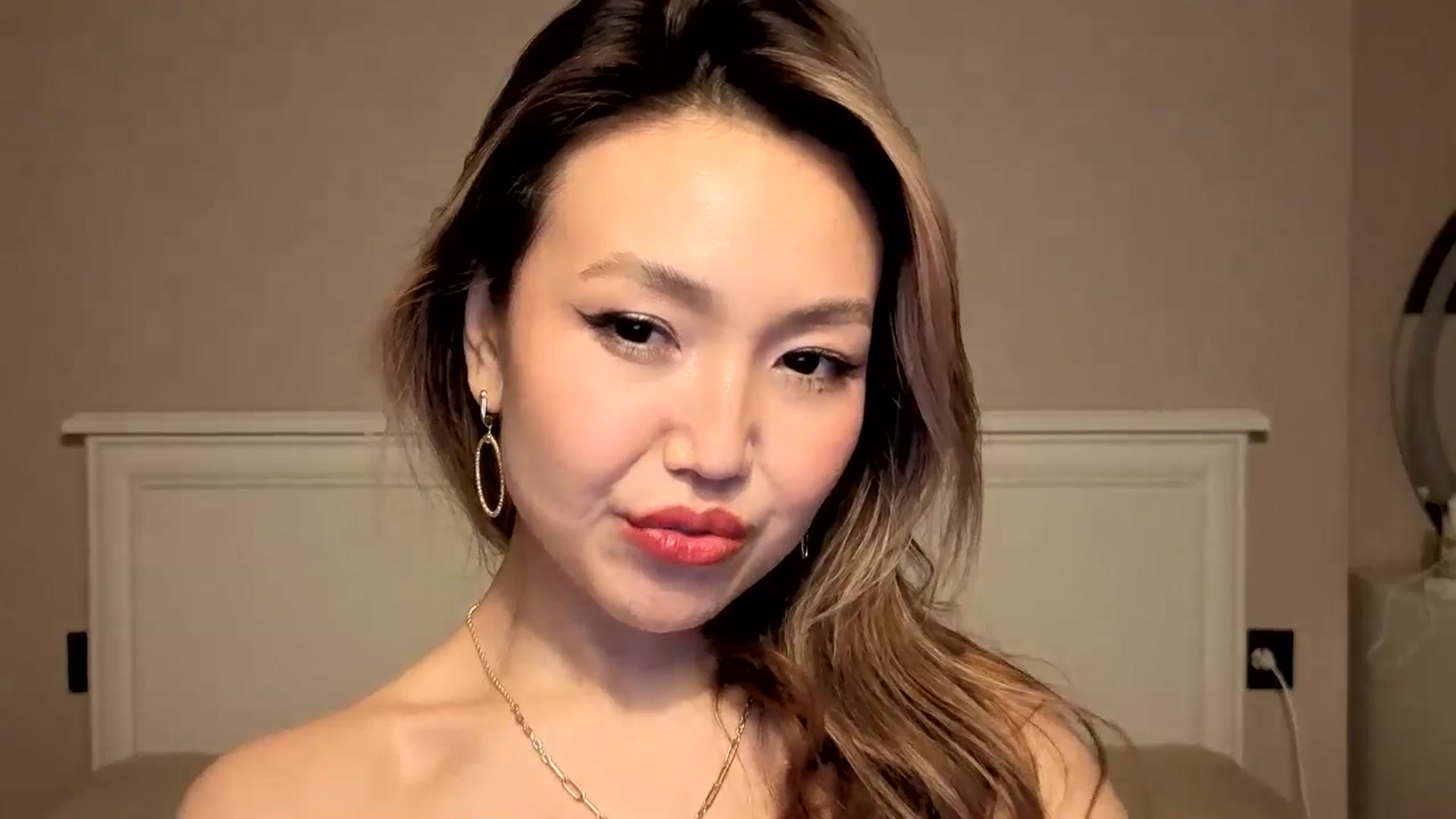 Gallery image thumbnail from Mellifluous_'s myfreecams stream on, 12/22/2025, 05:11 image 9 of 20