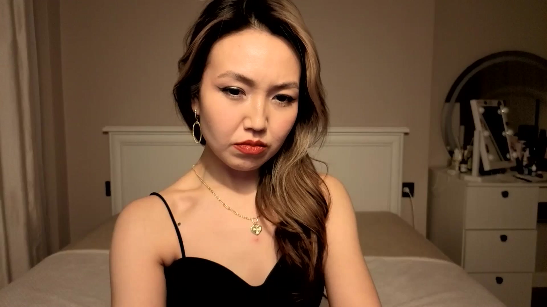 Gallery image thumbnail from Mellifluous_'s myfreecams stream on, 12/22/2025, 10:09 image 10 of 20